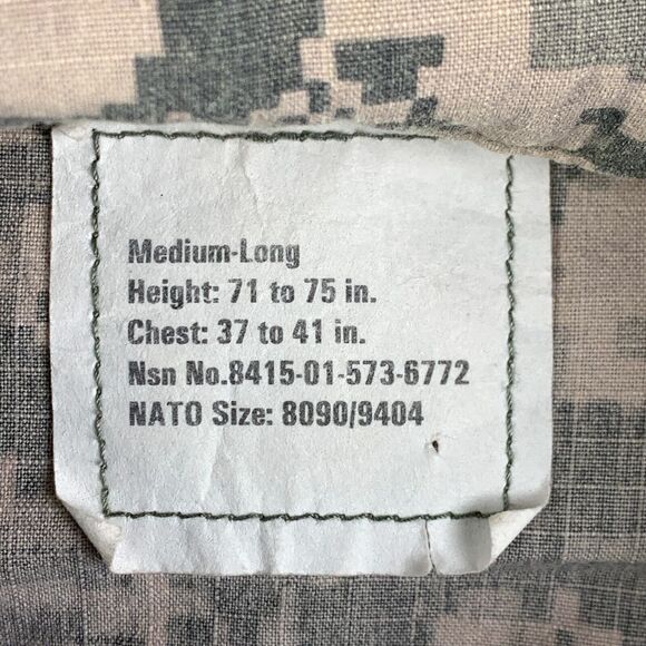 US Military Coat Mens Medium Long FR Flame Resistant Digital Camo Combat BDU - Picture 6 of 14
